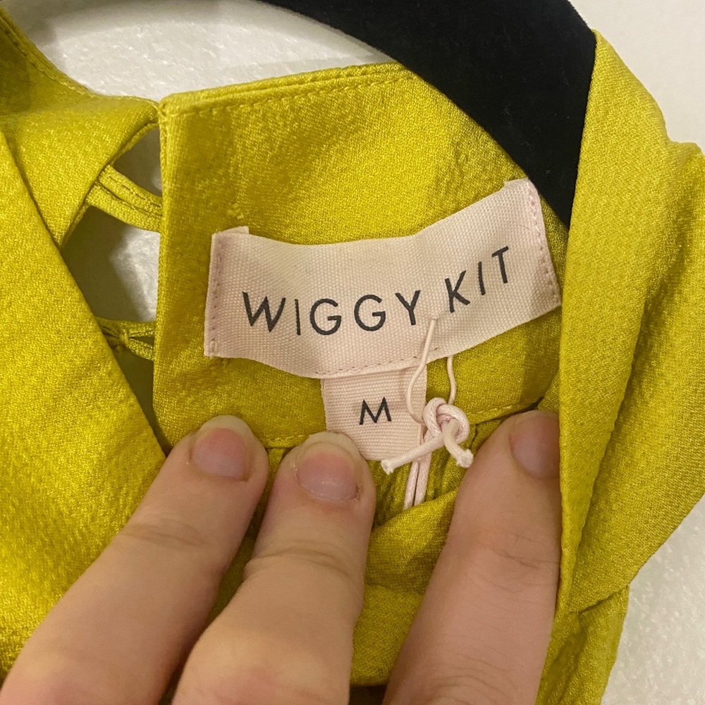 Wiggy Kit NWT The Aster Dress Chartreuse Hammered Silk Maxi High Neck Medium - Picture 6 of 15